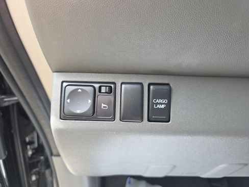Used 2020 Nissan Frontier SV w/ Midnight Edition Floor Mats RWD image 19