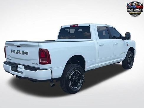 Used 2026 RAM 2500 Laramie AWD/4WD image 5