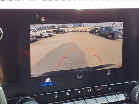 Used 2023 Chevrolet Colorado Z71 w/ Z71 Convenience Package 2 image 26