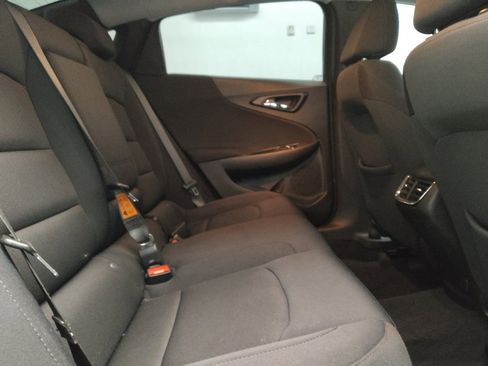 Used 2021 Chevrolet Malibu LT image 19