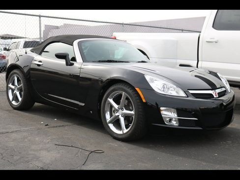 Used 2008 Saturn Sky Base w/ Premium Trim Package image 4