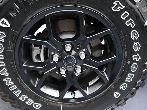 Used 2024 Jeep Gladiator Sport image 43