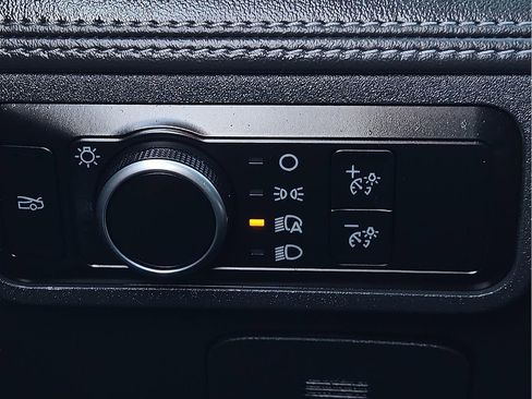 Used 2024 Ford Mustang Premium image 17