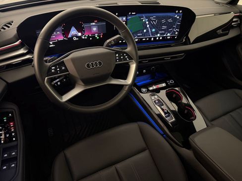 Used 2025 Audi A5 2.0T Premium w/ Convenience Package AWD/4WD image 4