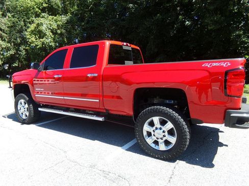 Used 2017 Chevrolet Silverado 2500 LTZ w/ Duramax Plus Package AWD/4WD image 9