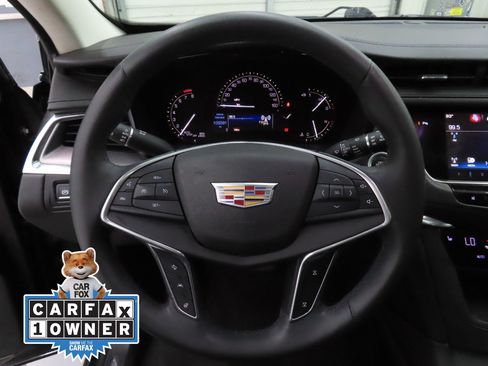 Used 2017 Cadillac XT5 Luxury w/ Driver Awareness Package FWD image 15