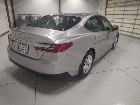 Used 2026 Toyota Camry LE w/ Convenience Package AWD/4WD image 14