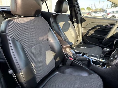 Used 2015 Chevrolet Malibu LT w/ Power Convenience Package image 10