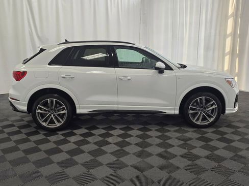 Certified 2025 Audi Q3 2.0T Premium w/ Convenience Package image 7