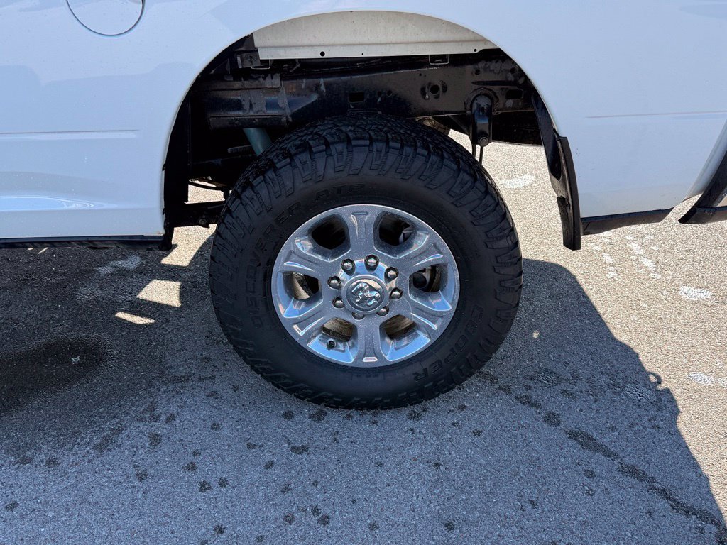 Used 2024 RAM 2500 Big Horn w/ Off Road Package AWD/4WD image 24