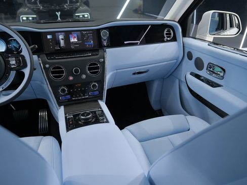 Used 2026 Rolls-Royce Cullinan image 68