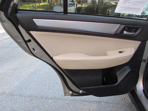 Used 2019 Subaru Outback 2.5i Premium w/ Popular Package #2 image 29