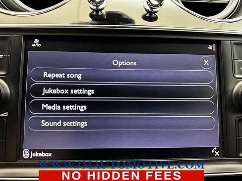 Used 2020 Bentley Bentayga Design Series image 27