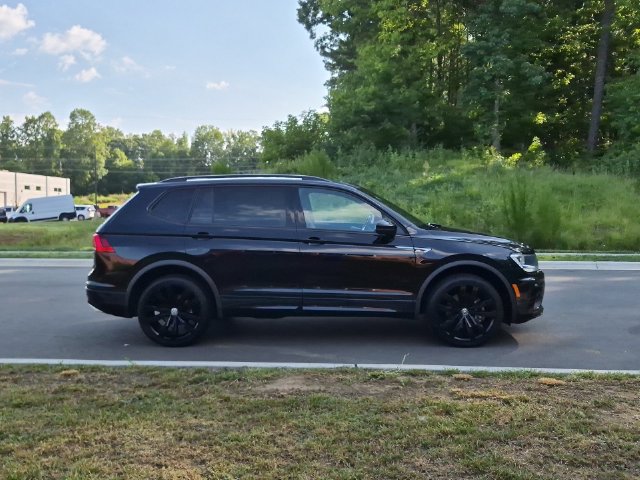 Used 2021 Volkswagen Tiguan SE R-Line AWD/4WD image 14