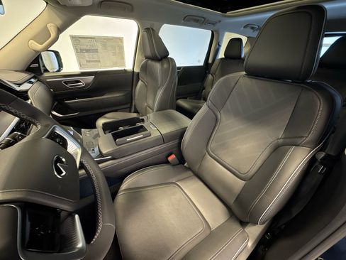 New 2026 INFINITI QX80 Luxe w/ Exterior Package image 11