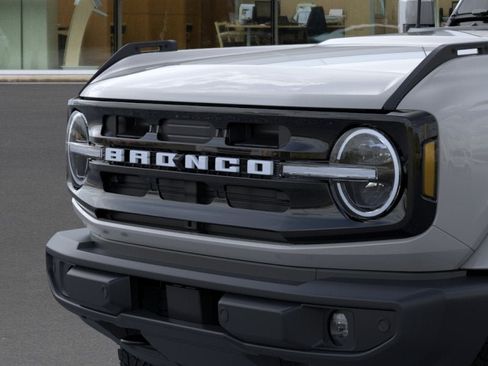 New 2026 Ford Bronco Outer Banks AWD/4WD image 19