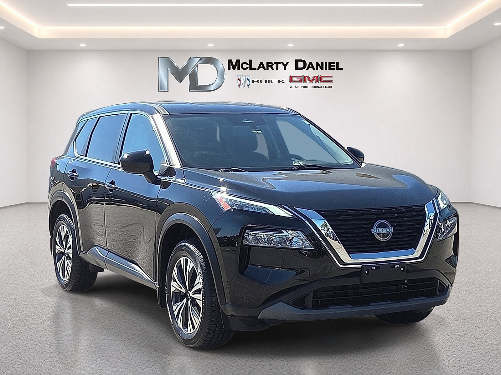 Used 2023 Nissan Rogue SV AWD/4WD image 1