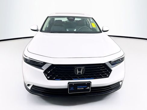 Used 2023 Honda Accord EX image 2