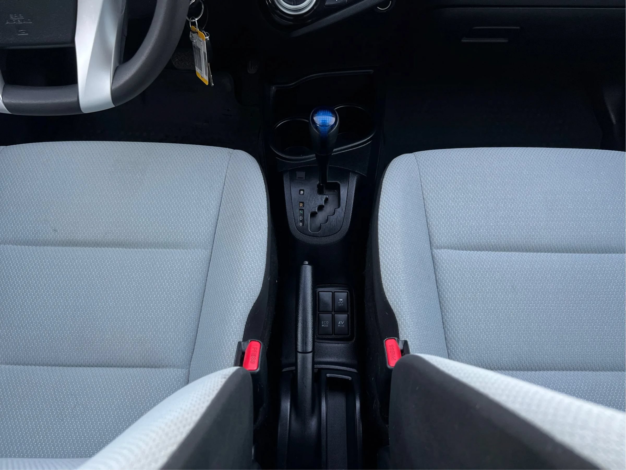 Used 2017 Toyota Prius C One FWD image 22