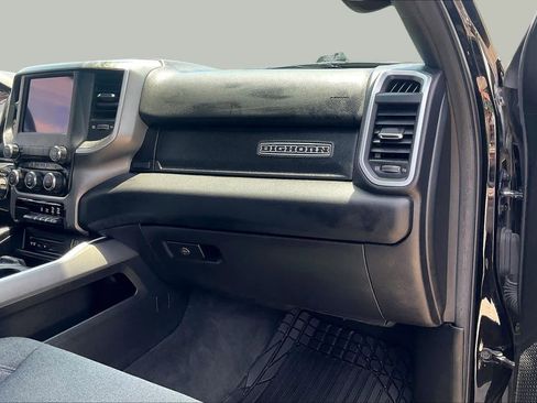 Used 2019 RAM 1500 Big Horn AWD/4WD image 17