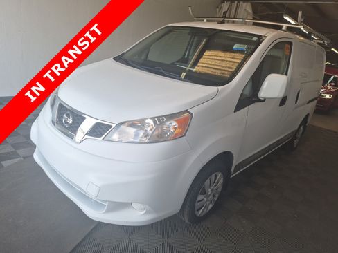 Used 2017 Nissan NV200 SV w/ Technology Package FWD image 1
