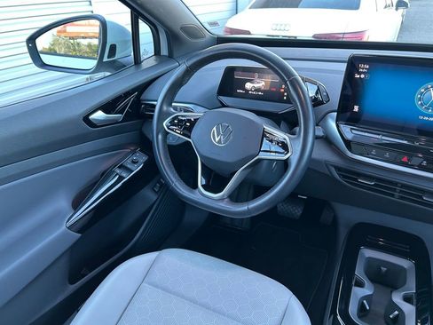 Used 2021 Volkswagen ID.4 Pro S image 9