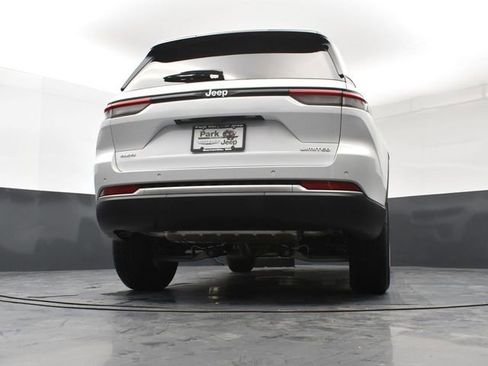 New 2026 Jeep Grand Cherokee Limited image 23