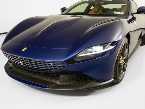 Certified 2021 Ferrari Roma RWD image 10