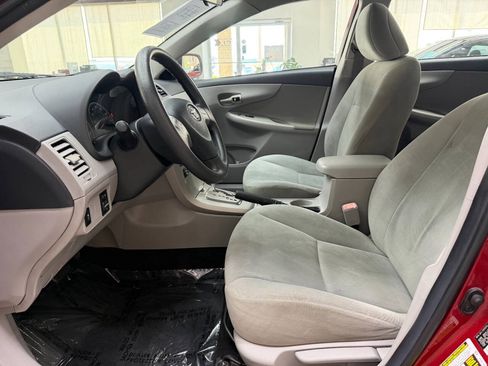 Used 2011 Toyota Corolla LE FWD image 11
