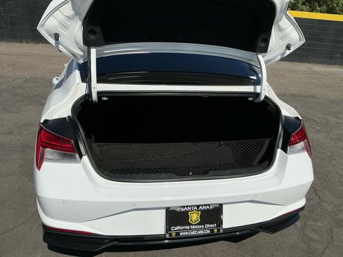 Used 2023 Hyundai Elantra Limited FWD image 25