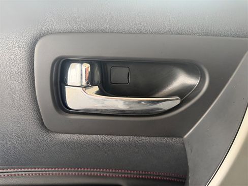 Used 2013 Nissan Rogue SL image 12