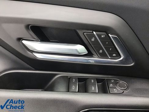 Used 2025 Chevrolet Silverado EV RST image 28