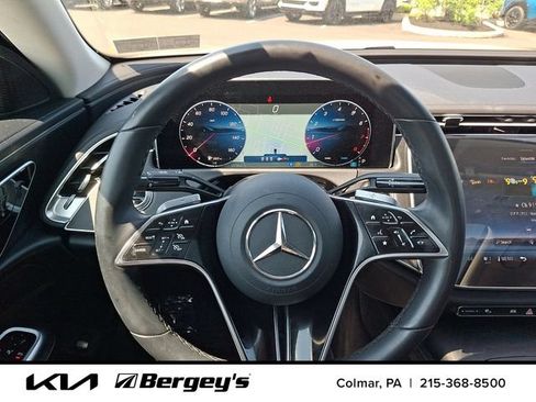 Used 2025 Mercedes-Benz E 350 4MATIC Sedan image 21