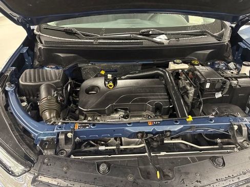 Used 2024 Chevrolet Equinox LT w/ LPO, Floor Liner Package FWD image 27