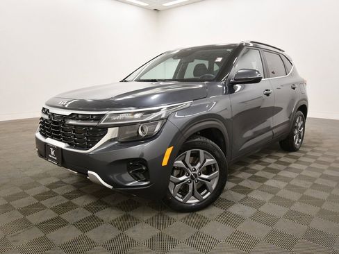 Certified 2024 Kia Seltos S image 2