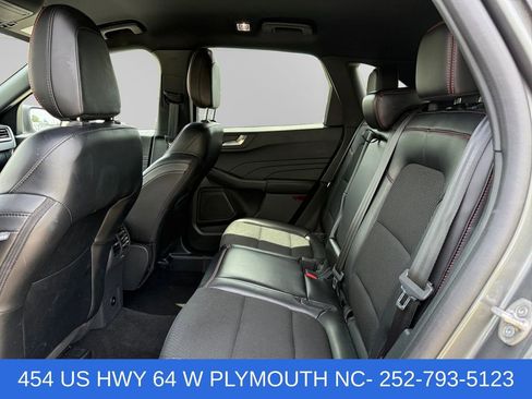 Used 2025 Ford Escape ST-Line AWD/4WD image 13
