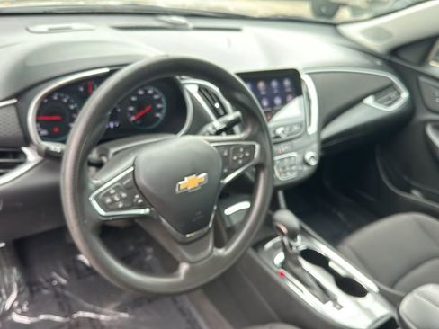 Used 2023 Chevrolet Malibu LT image 17