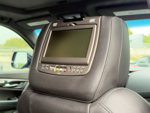 Used 2016 Cadillac Escalade Platinum image 35