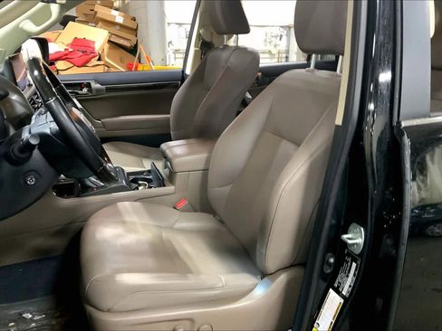 Used 2023 Lexus GX 460 Premium image 7