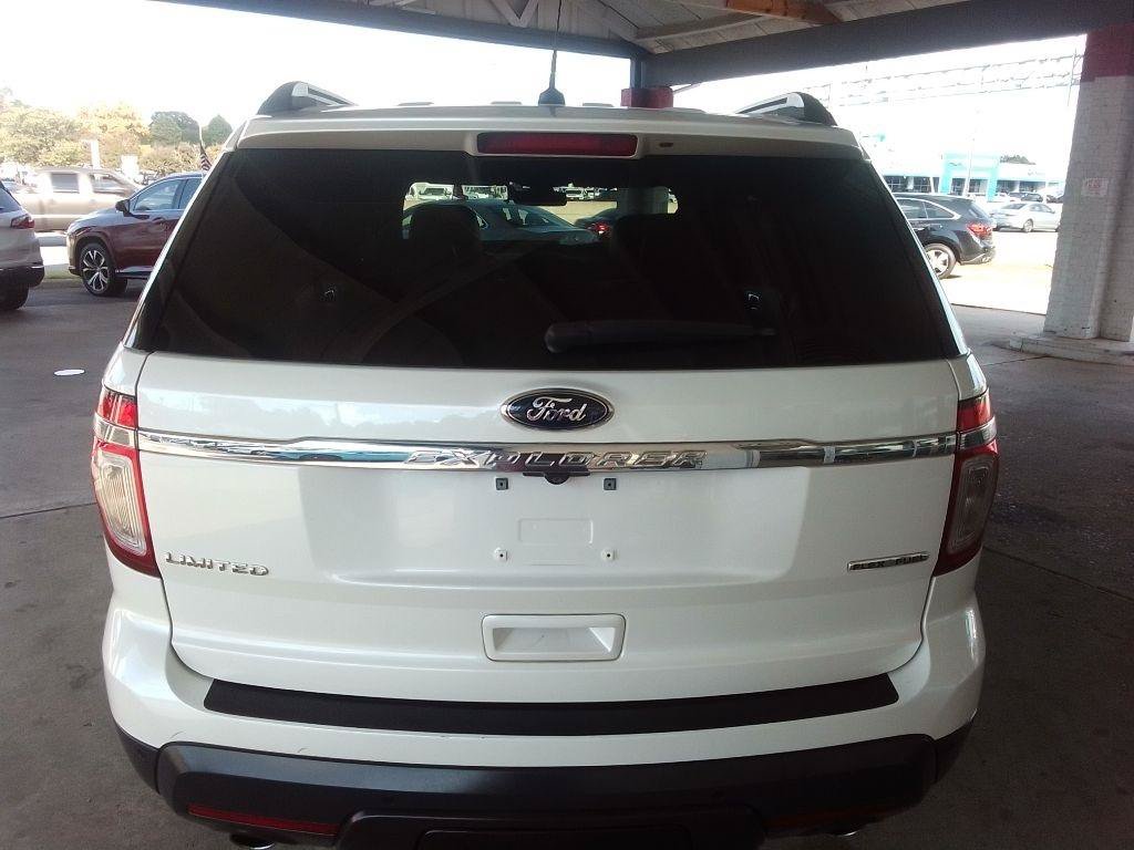 Used 2015 Ford Explorer Limited w/ Equipment Group 302A FWD image 6