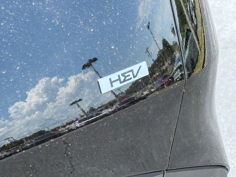 New 2025 Kia Sportage LX image 13