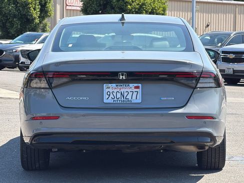 Used 2025 Honda Accord EX-L image 5