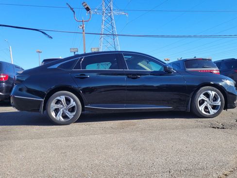 Used 2018 Honda Accord EX image 13