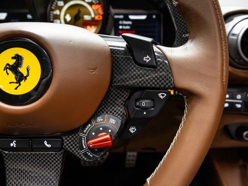 Used 2021 Ferrari 812 GTS image 62