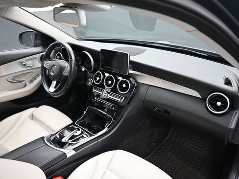 Used 2016 Mercedes-Benz C 300 4MATIC Sedan image 43