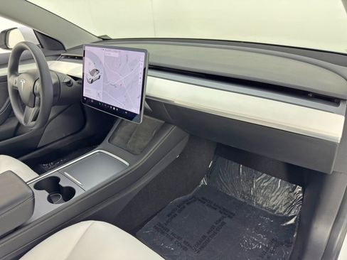 Used 2021 Tesla Model 3 Long Range image 15