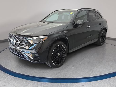 Used 2026 Mercedes-Benz GLC 300 4MATIC image 1