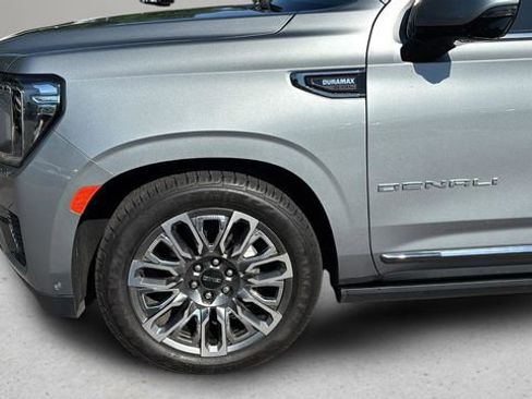 Used 2023 GMC Yukon Denali Ultimate AWD/4WD image 37