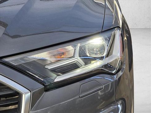 Certified 2023 Audi Q7 Premium Plus image 9