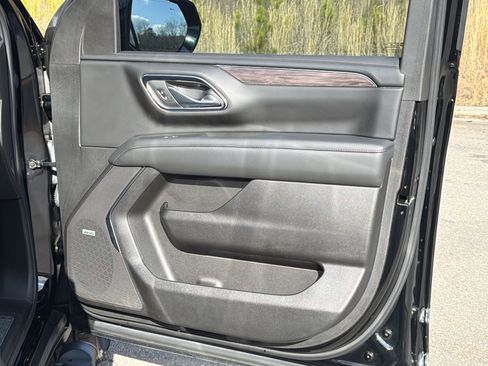 Used 2023 Chevrolet Tahoe Z71 w/ Luxury Package image 15